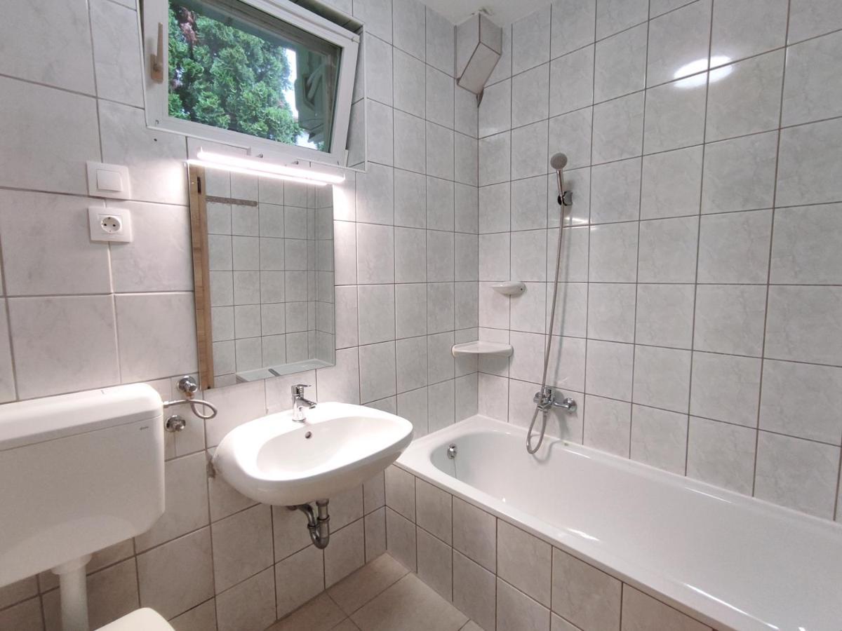 Szandra Apartmanház Gyenesdiás Exterior foto