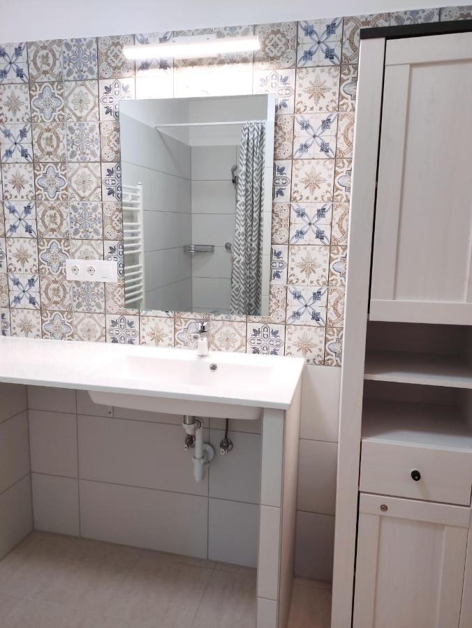 Szandra Apartmanház Gyenesdiás Exterior foto
